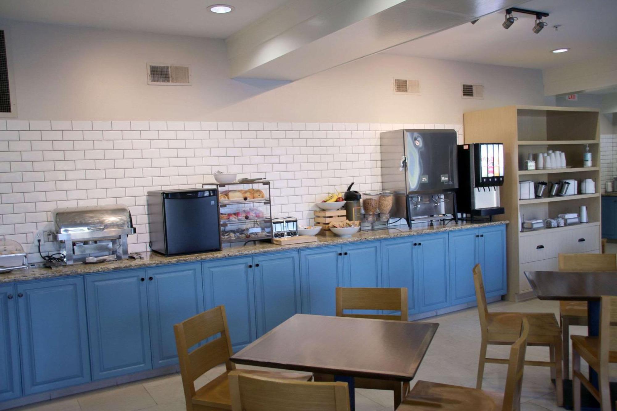 Country Inn & Suites By Radisson, Council Bluffs, Ia Buitenkant foto