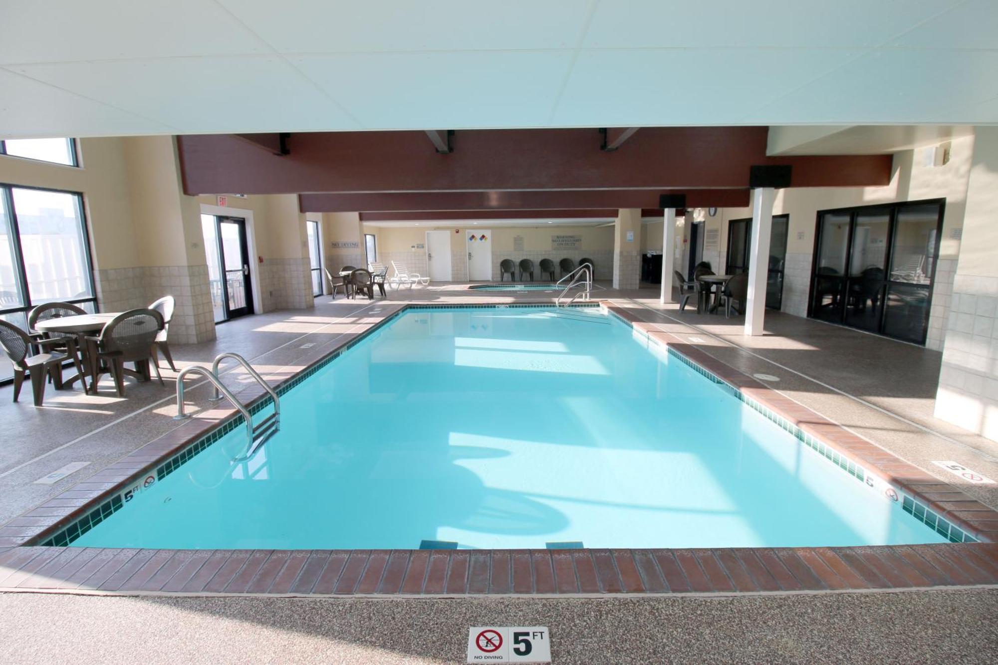 Country Inn & Suites By Radisson, Council Bluffs, Ia Buitenkant foto